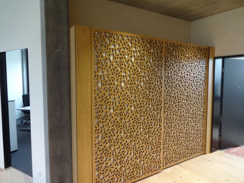 Wandmontierte Akustikplatte - ZURICH GENERALAGENTUR LACHEN - Bruag Design Factory AG - Sperrholz / rechteckig / perforiert