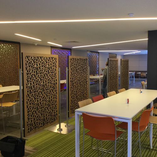 Wandmontierte Akustikplatte - BNP PARIBAS PARIS - Bruag Design Factory AG - Sperrholz / rechteckig / perforiert