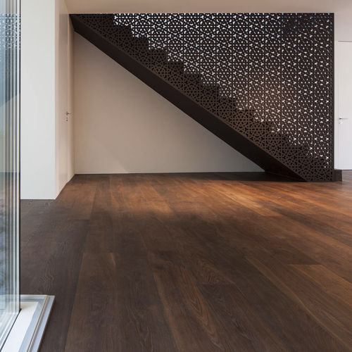 Holzgeländer - SINGLE FAMILY HOUSE MUTTENZ - Bruag Design Factory AG - Platten / für den Innenraum / für Treppen