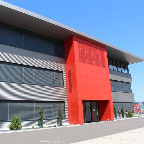 Paneel-Fassadenverkleidung - CELLON - EXTENSION ERNE AG LAUFENBURG - Bruag Design Factory AG - Verbundwerkstoff / HPL / glatt