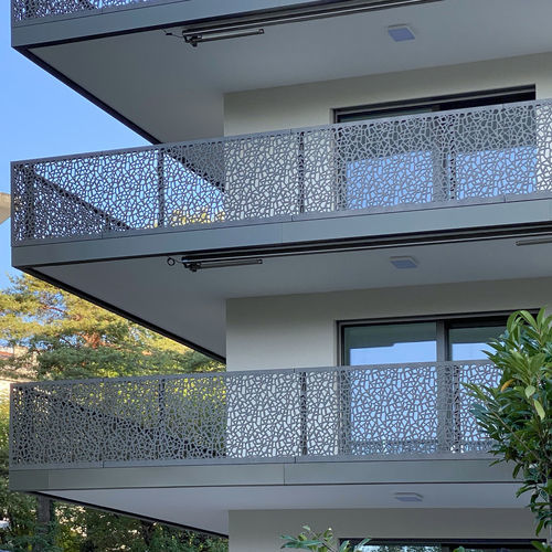 HPL-Geländer - CELLON - Aff. 446 - Bruag Design Factory AG - Platten / für Außenbereich / für Balkon