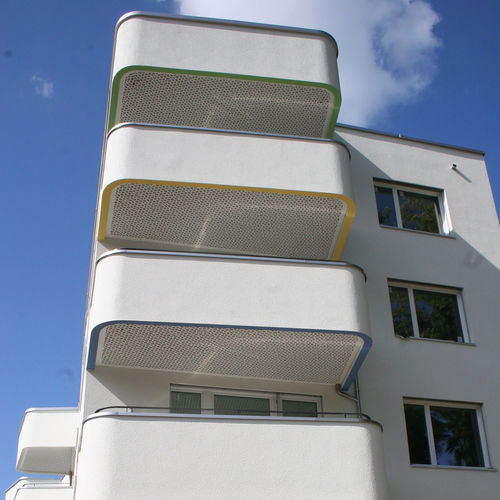 Akustikplatte für Decke - SCHAFFHAUSERSTRASSE WINTERTHUR - Bruag Design Factory AG - Holzfaser / rechteckig / perforiert