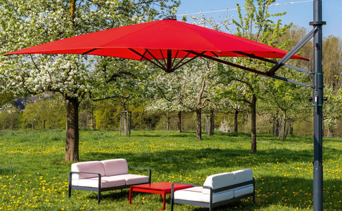 Quadratischer Sonnenschirm - JUMBRELLA OUTSIDE - Bahama GmbH - rund / als Auskragung / Stoff