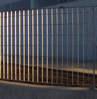 Gitterrostzaun - CLASSIC : AURORA 2 - Libra Industriale spa - Industrie / galvanisiertem Stahl / modular