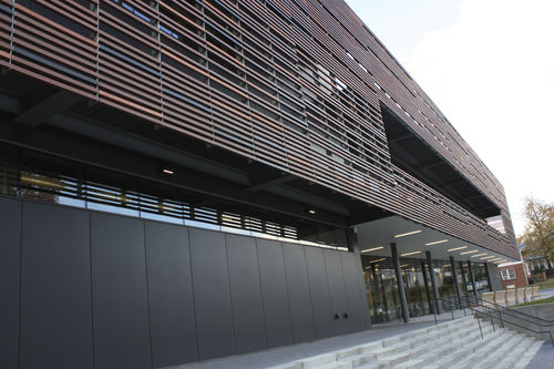 Ton-Sonnenschutzlamelle - GK - Isiklar Building Materials Inc. - für Fassaden
