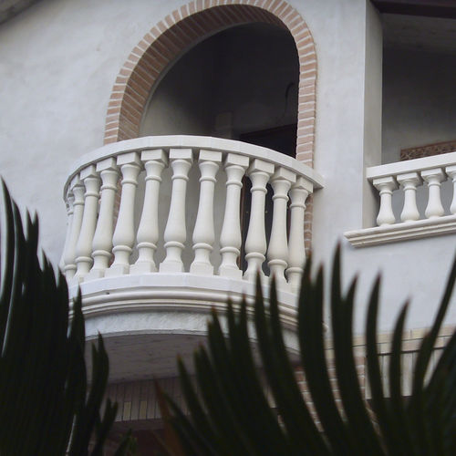 Beton-Balustrade - BLRS4 Series - SAS PREFABRICADOS DE HORMIGON SA - für Außenbereich / für Balkon / für Terrasse