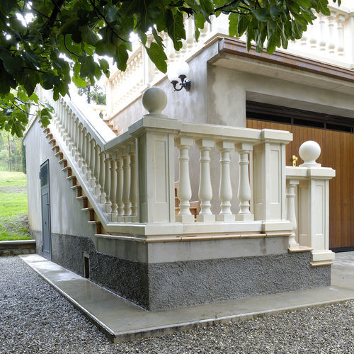 Beton-Kapitell - ORNAMENT - SAS PREFABRICADOS DE HORMIGON SA