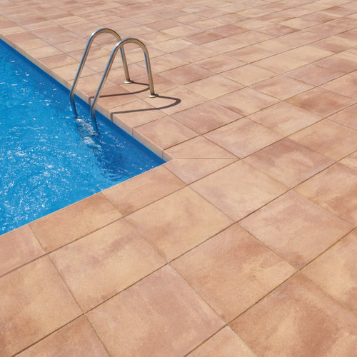 Beton-Poolumrandung - TESSERA - SAS PREFABRICADOS DE HORMIGON SA