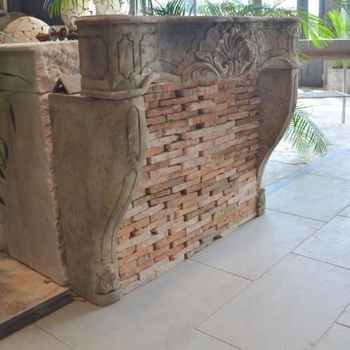 Kaminumrandung / Louis XV - bca materiaux anciens - Stein