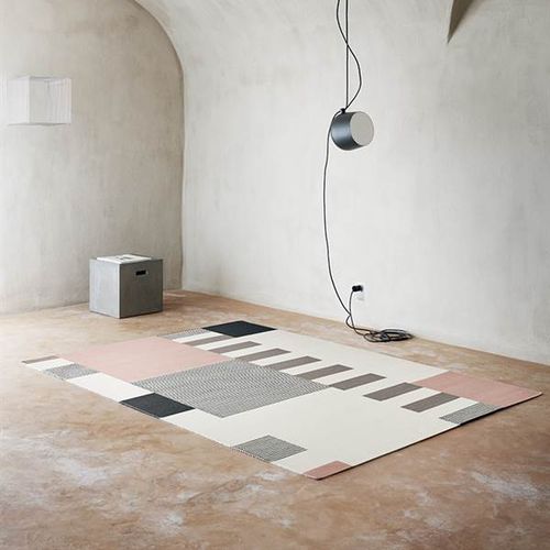 Moderner Teppich - GRAPHIC - LINIE DESIGN A/S - Streifenmuster / mit geometrischen Motiven / Neuseelandwolle