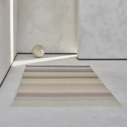 Moderner Teppich - DEVISE - LINIE DESIGN A/S - Streifenmuster / Wolle / rechteckig