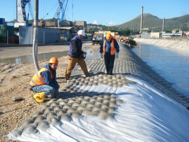 Verstärkendes Geokomposit - FLEXITEX - Geosintex - Schutz / für Erosionsschutz / Polyester