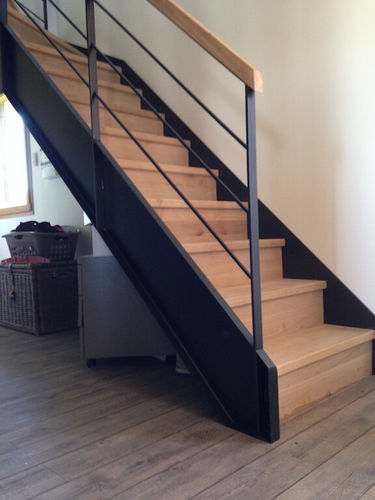 Gerade Treppe - CAEN - ESCALIER DESIGN 14 - Holzstufen / mit Metallstruktur / modern