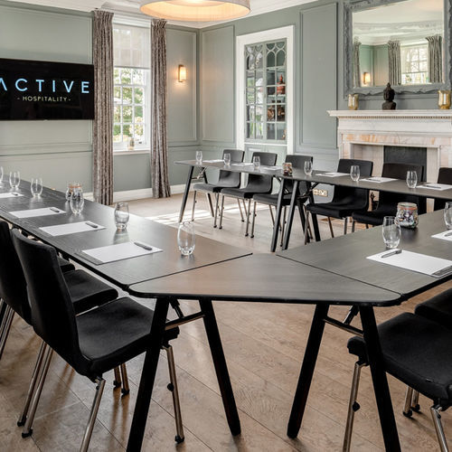 Moderner Besprechungstisch - A-FOLD - burgessfurniture - Holz / Gestell aus Aluminium / rechteckig