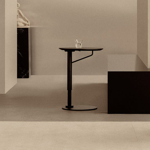 Moderner Beistelltisch - BRANCH - AUDO - Eiche / Sperrholz / Linoleum