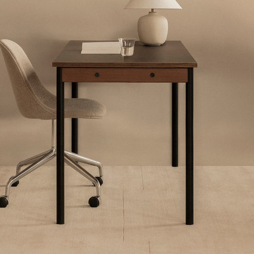 Moderner Tisch - CO - AUDO - Eiche / Laminat / Gestell aus Stahl