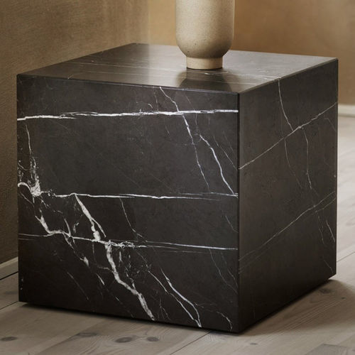 Moderner Beistelltisch - PLINTH - AUDO - Marmor / Gestell aus Marmor / in Würfelform