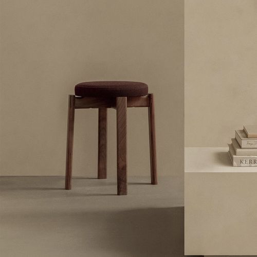 Moderner Hocker - PASSAGE - AUDO - Eiche / Nussbaum / Gestell aus Eiche