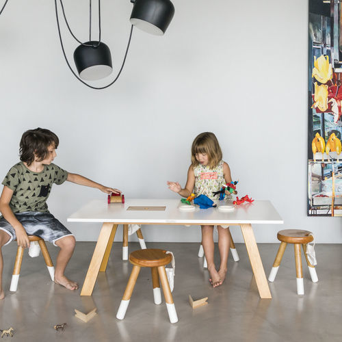 Moderner Spieltisch für Kinder - Mini Maxxi - KRETHAUS - für Privatgebrauch / Holz