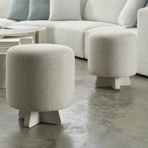Moderne Ottomane - PLAYA  - Baker Furniture Co. - Stoff / rund / Polster