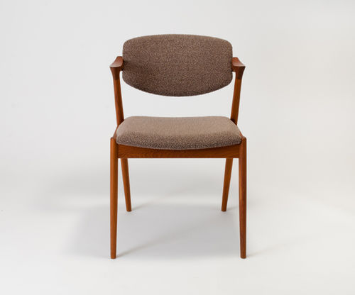 Moderner Stuhl - NO.42 - Miyazaki Chair Factory - für den Innenraum / Holz / Polster