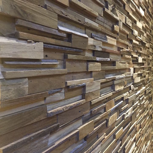 Dekorplatte für Wand - CONSTANTIN - TEAK STORY - Verkleidung / aus recyceltem Material / Teakholz