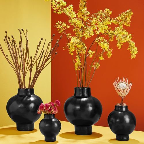 Moderne Vase - BARRO  - Ames design - Keramik / handgefertigt / Tisch
