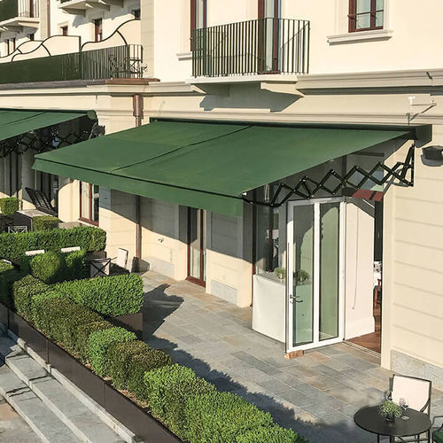 Fallarmmarkise - 186 - Kadeco Sonnenschutzsysteme GmbH - motorisiert / für Gewerbegebrauch / für Terrasse