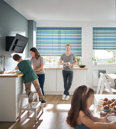 Vertikaljalousie - Kadeco Sonnenschutzsysteme GmbH - für Fenster / Stoff / für Gewerbegebrauch