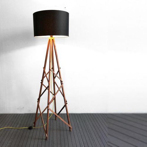 Stehleuchte - KULA  - Paladim Handmade - Metall / Holz / modern