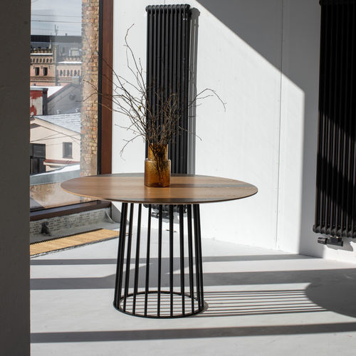 Moderner Tisch - TOP HAT - Plycollection - Holz / Gestell aus Metall / rund