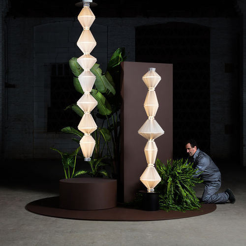 Moderne Leuchtsäule - OÏPHORIQUE - Parachina - Stahl / Stoff / fluoreszierend