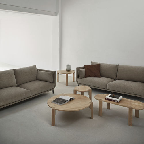 Moderner Couchtisch - DOMUS - Omelette Editions - Eiche / Esche / Gestell aus Eiche