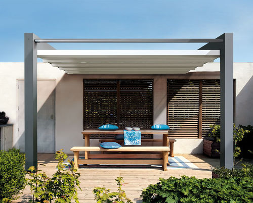 Angebaute Pergola - LAVELERIA - Aluminium / mit Stoffüberdachung / Faltdach