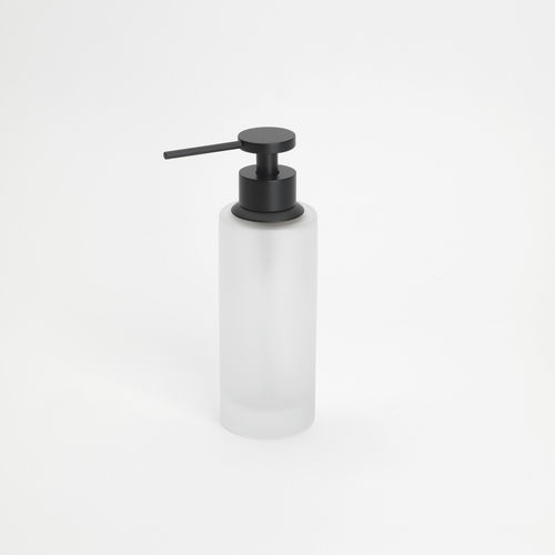 Seifenspender für Hotels - SATIN MINI: BLACK - Klomfar GmbH - für öffentliche Einrichtungen / für Privatgebrauch / freistehend