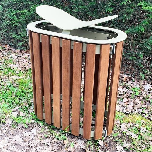 Abfallsack-Halter / Park - S Cité Bois - Objets Publics - thermolackierter Stahl / Massivholz / Douglasie