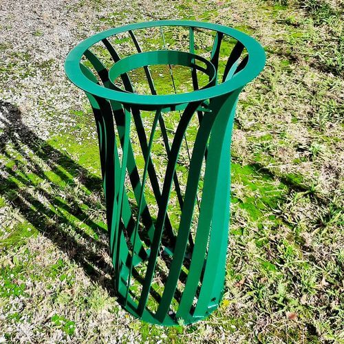 Abfallsack-Halter / Park - Tulip &Eacute;ole - Objets Publics - bodenstehend / thermolackierter Stahl / Antiterror