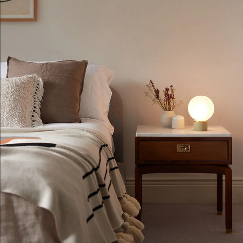 Tischlampe - LUCA - Heathfield - Messing / Milchglas / Satin