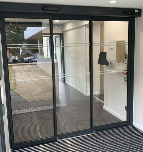 Eingangstür - OPTIMA 100 et 150 - SOFTICA - Aluminium / Schiebe / modern
