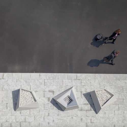 Beton-Pflanzkübel - Roc - Durbanis - modern / für öffentliche Bereiche / für Außenbereich