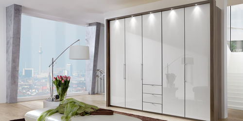 Moderner Kleiderschrank - LOFT  - Wiemann - Holz / mit Schwingtür / mit Schublade