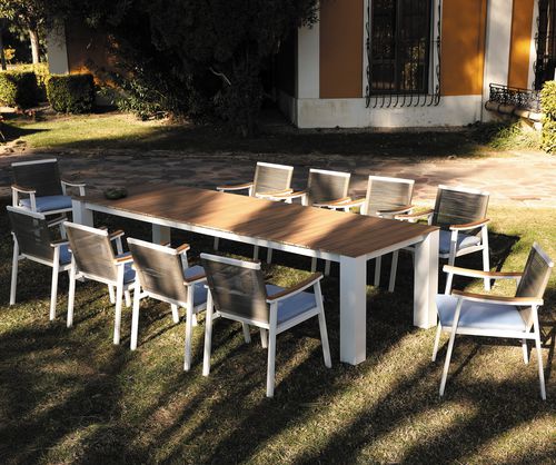 Moderner Esstisch - CRETA - ARKIMUEBLE - Teakholz / Gestell aus Aluminium / rechteckig