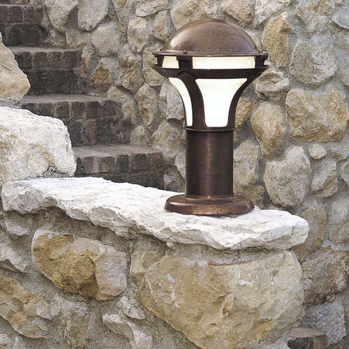 Leuchtpoller für Garten - GIARDINO - Aldo Bernardi - klassisch / Messing / mit Diffusor aus Hartglas