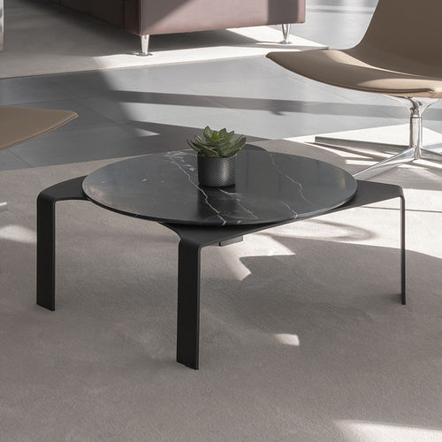 Moderner Couchtisch - MOON NERO MARQUINA - MAAMI HOME - Marmor / Gestell aus lackiertem Stahl / rund