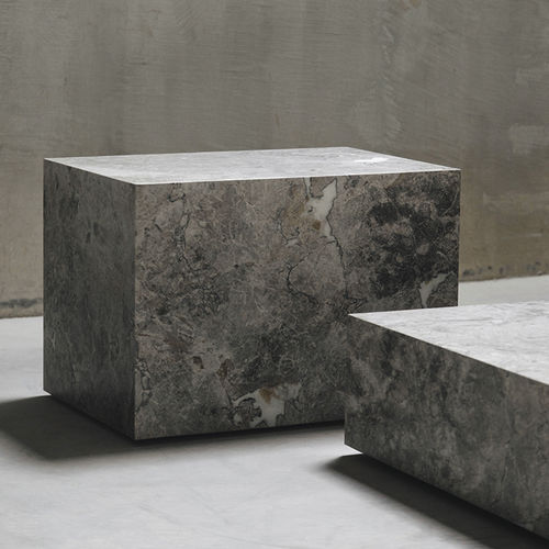 Moderner Beistelltisch - EDGE H TUNDRA - MAAMI HOME - Marmor / Gestell aus Marmor / rechteckig