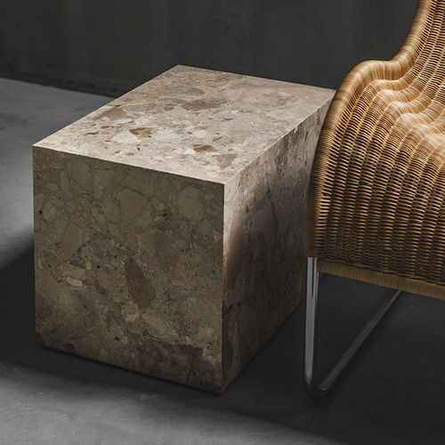 Moderner Beistelltisch - EDGE H KUNIS BRESCIA - MAAMI HOME - Marmor / Gestell aus Marmor / rechteckig