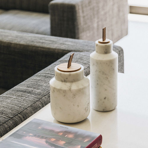 Carrara-Marmor-Kerzenhalter - HANDLE - MAAMI HOME