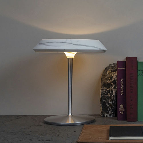 Tischlampe - FIORE STATUATIO - MAAMI HOME - massives Aluminium / Marmor / modern