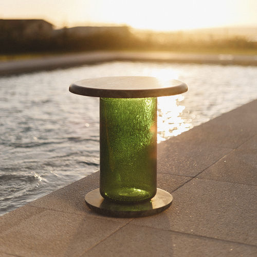 Moderner Beistelltisch - BUBBLE GREEN GUATEMALA - MAAMI HOME - geblasenes Glas / Marmor / Gestell aus Glas