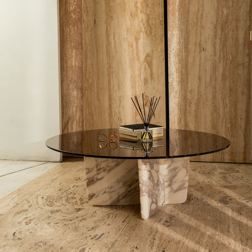 Moderner Couchtisch - QUINA ESTREMOZ - MAAMI HOME - Glas / Metall / Marmor